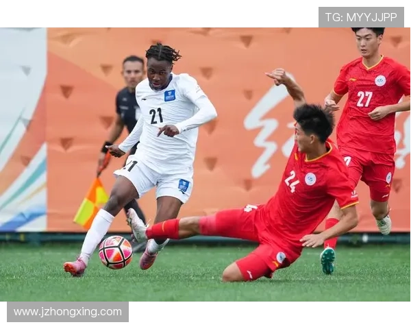 12月足球明星闪耀赛场展现非凡技艺与激情瞬间